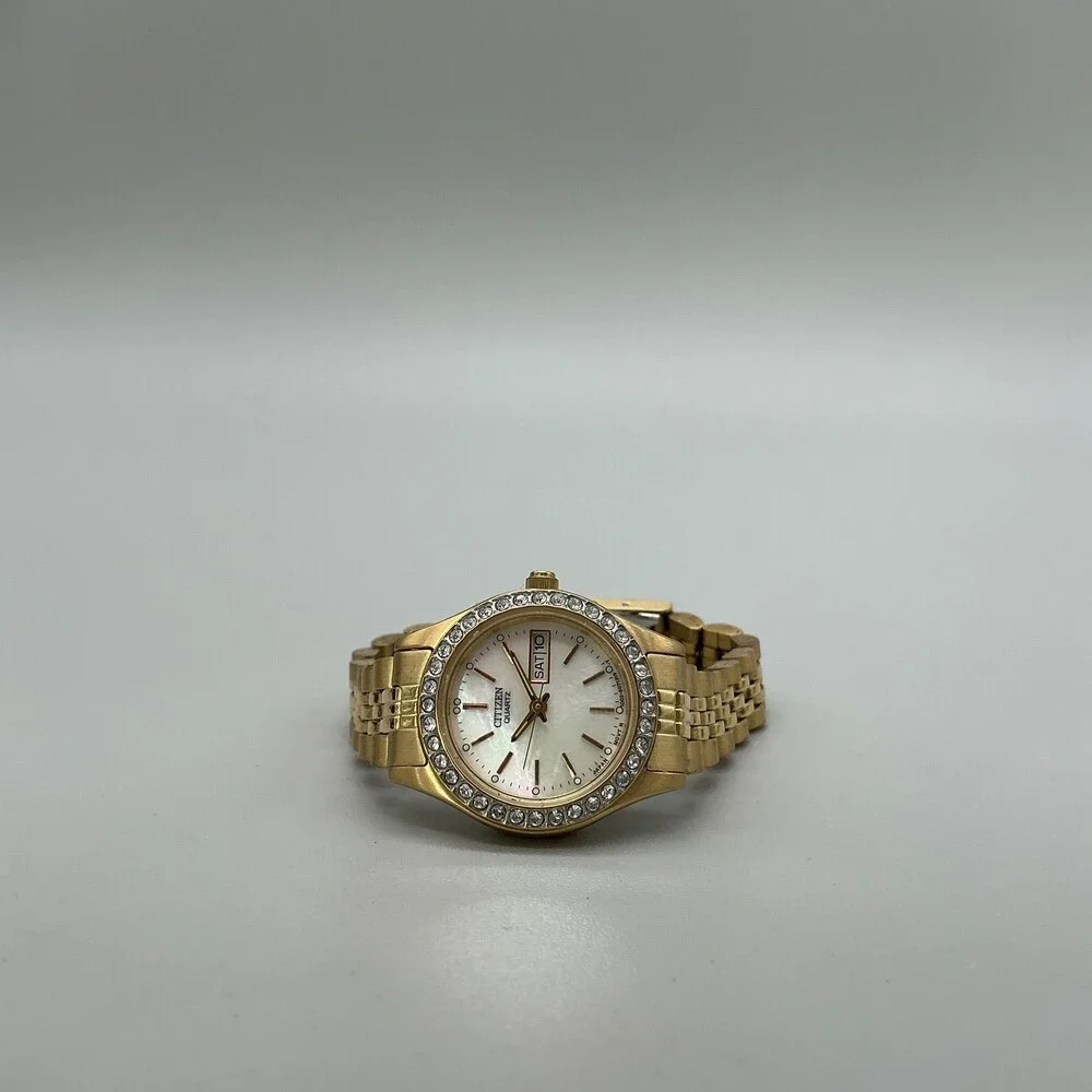 Citizen Womens Watch 25mm MOP Gold Tone Crystal Day Date New Battery 5.75